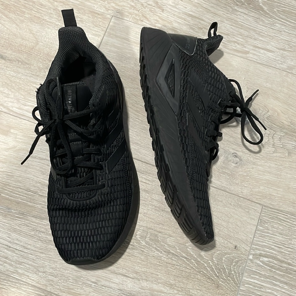 Men’s adidas athletic shoes size 10